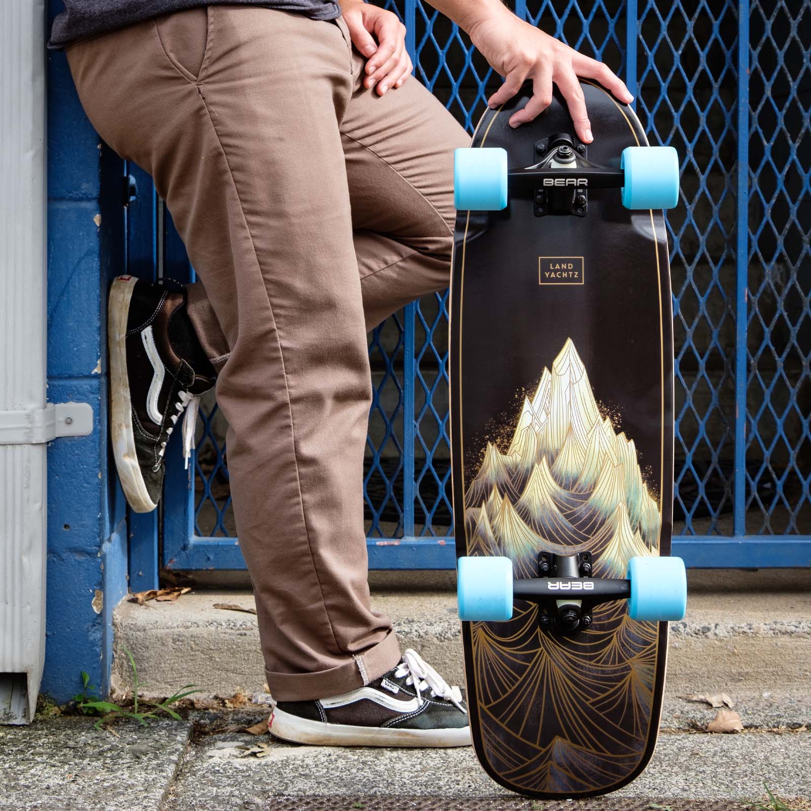 Tugboat – Ultra Carve – Light Peak