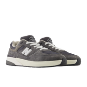 NB Numeric Andrew Reynolds 933 - Gris Foncé/Blanc (NM933GDY)