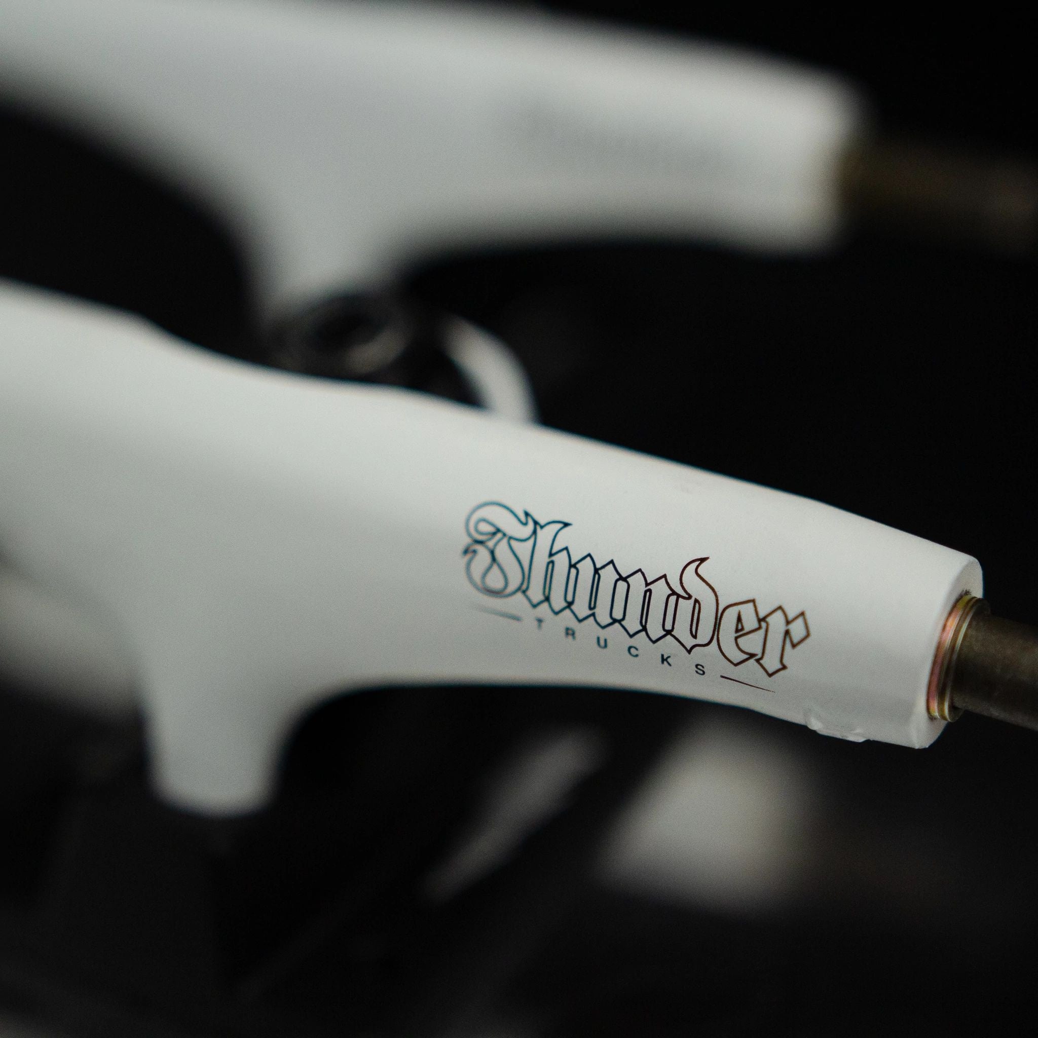 Onyx Team Edition Matte White/Black Trucks