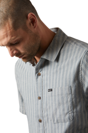 Cru Oxford Chemise Rayée M/C - Bleu Basalte/Blanc Cassé Rayé