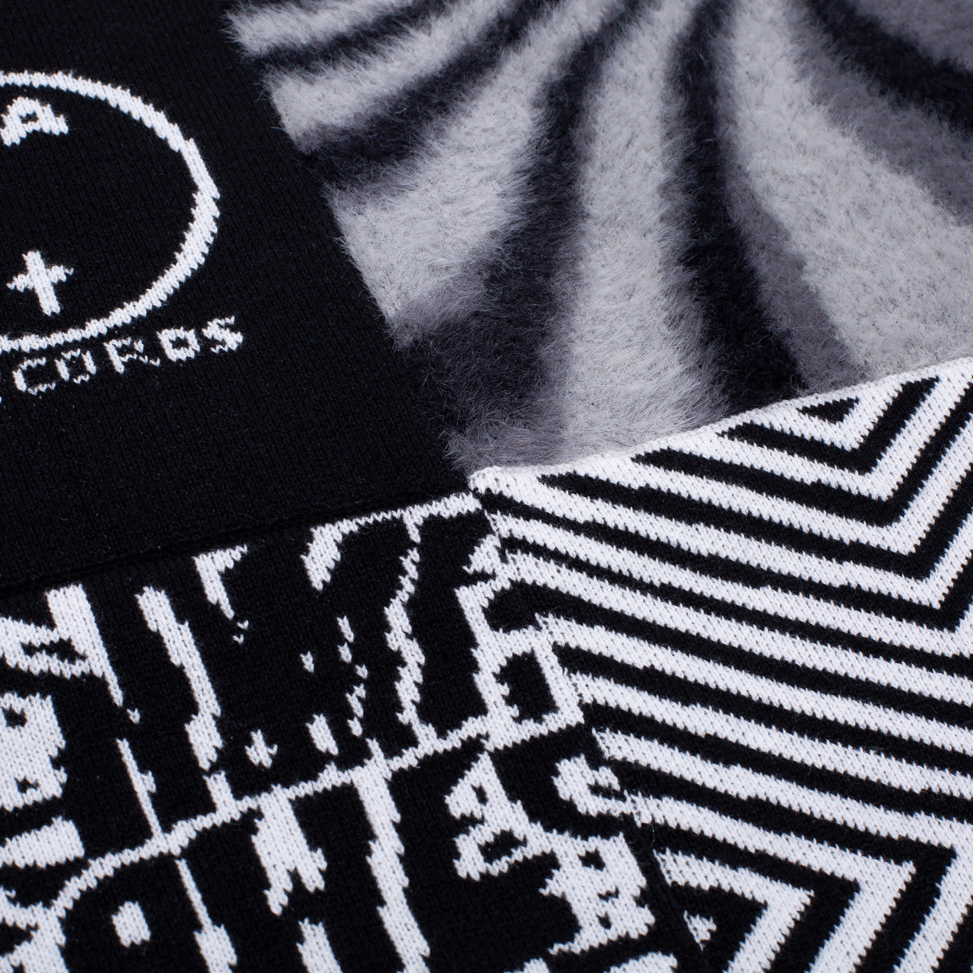 Pull Cult Of Personality - Noir/Blanc/Gris