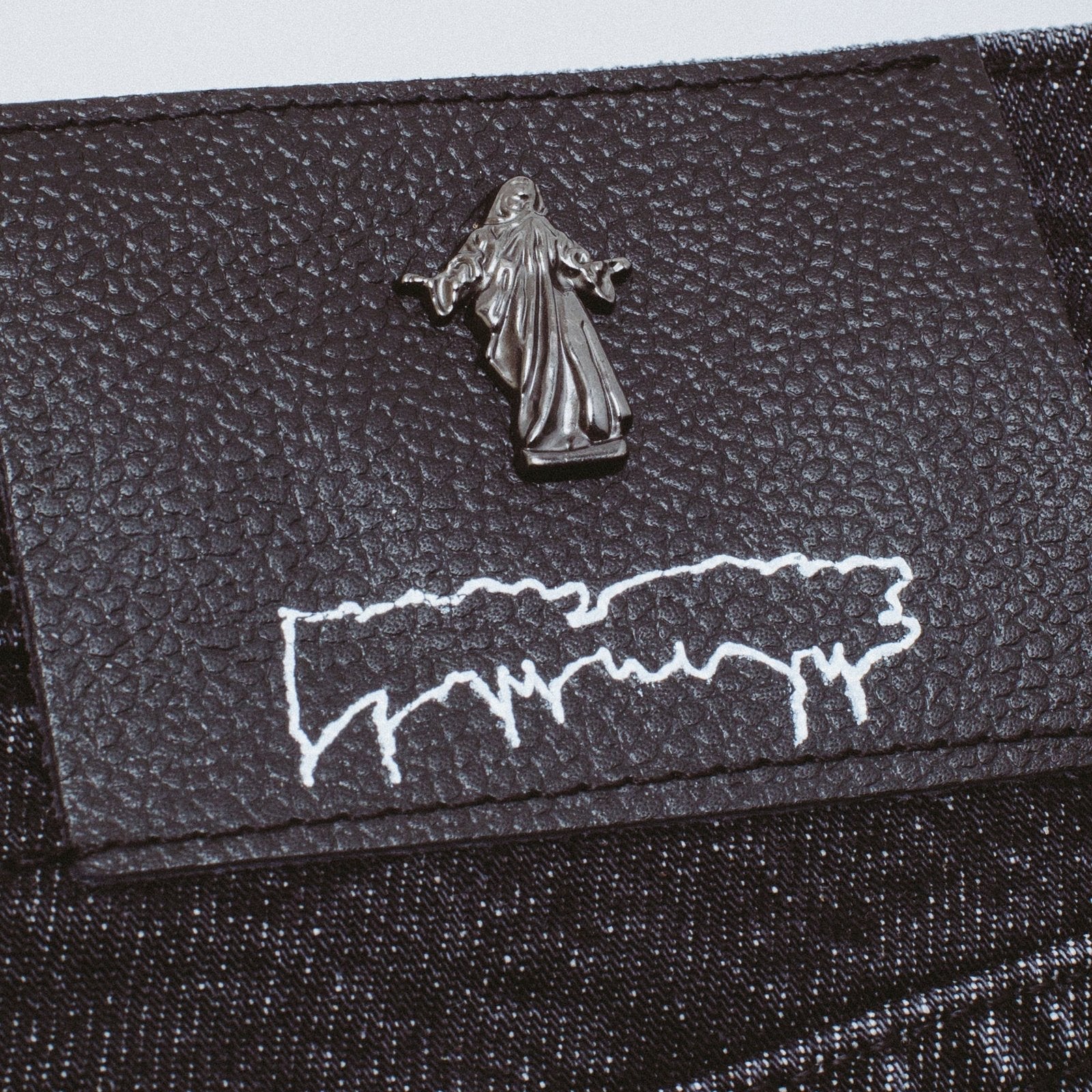 Fecke Baggy Denim Washed Jean - Black