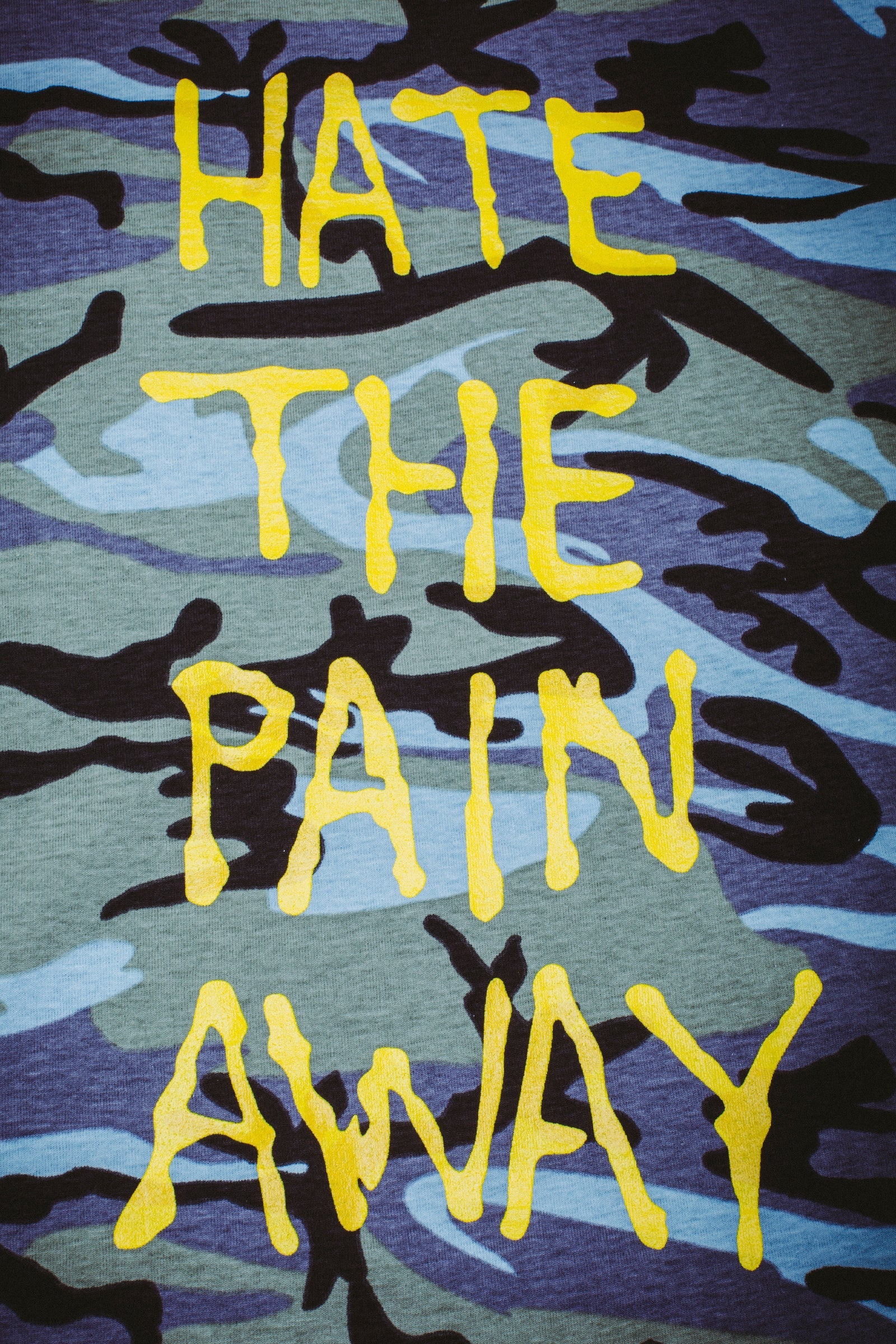 Hate The Pain Away T-Shirt à Manches Courtes - Camouflage Bleu