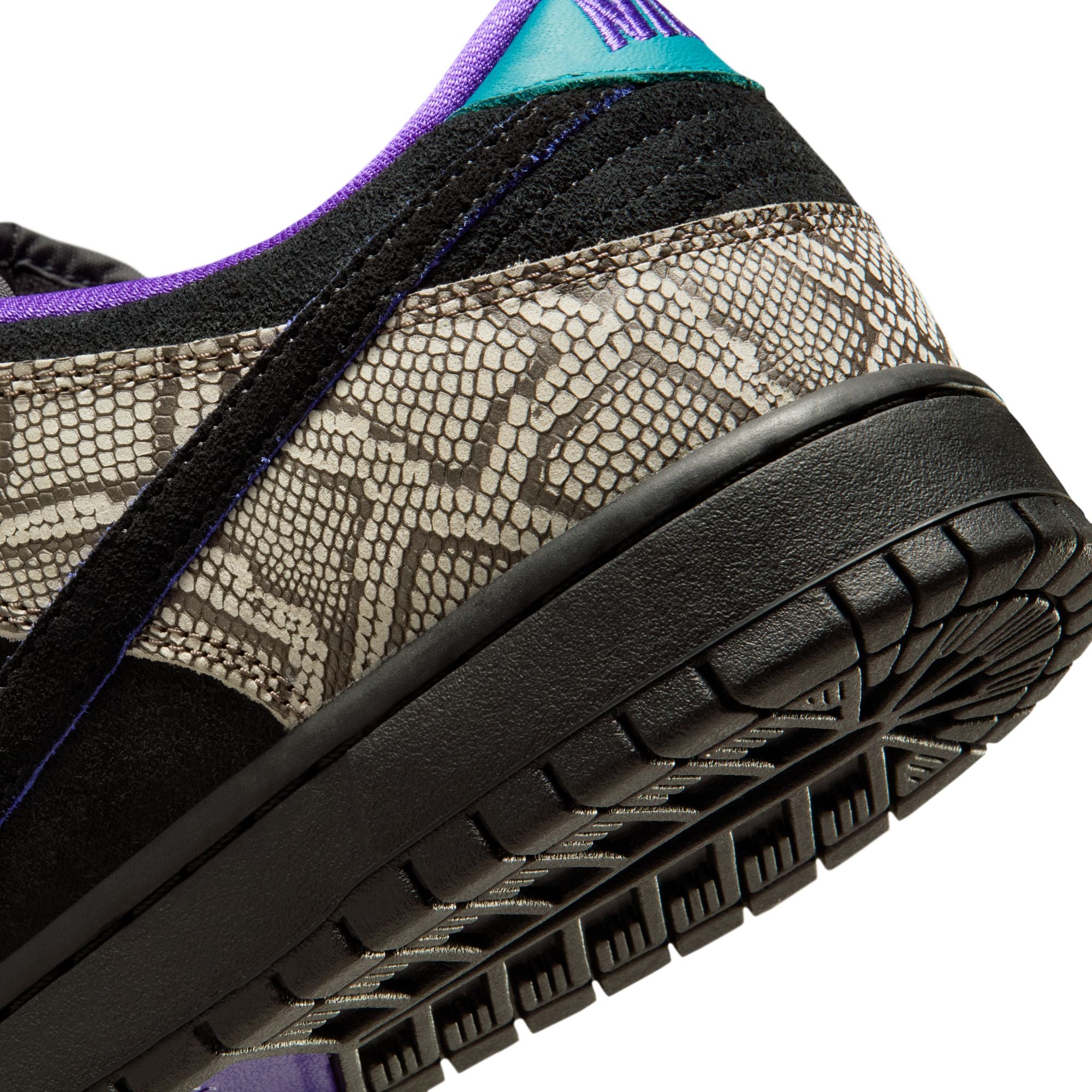 Dunk Low x Dashawn Jordan "Copperhead" - String/Noir-Épinette Vive-Violet Intense