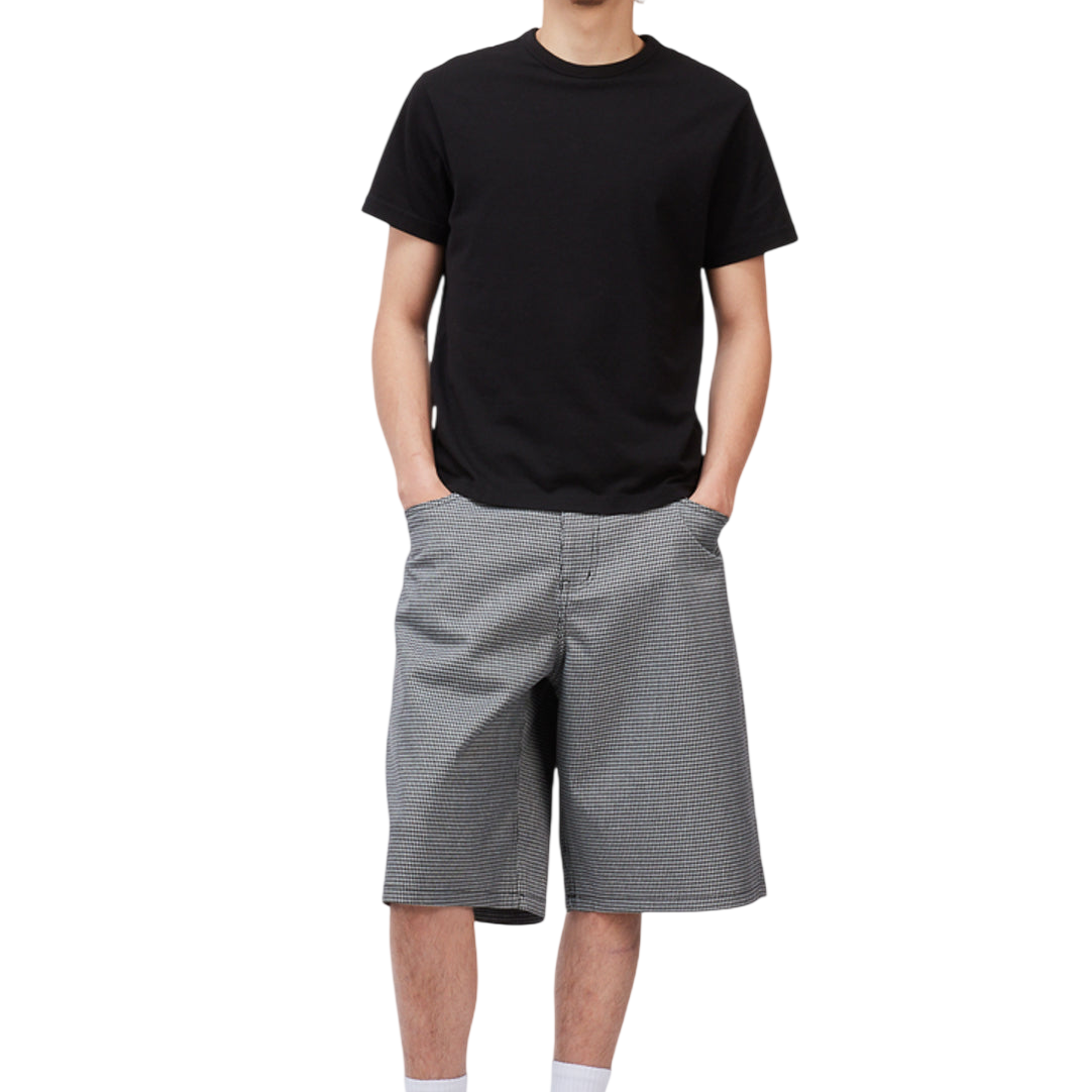 Accessories_SU26_TwoPackBasicTShirts_Black_Model_01-Photoroom.png