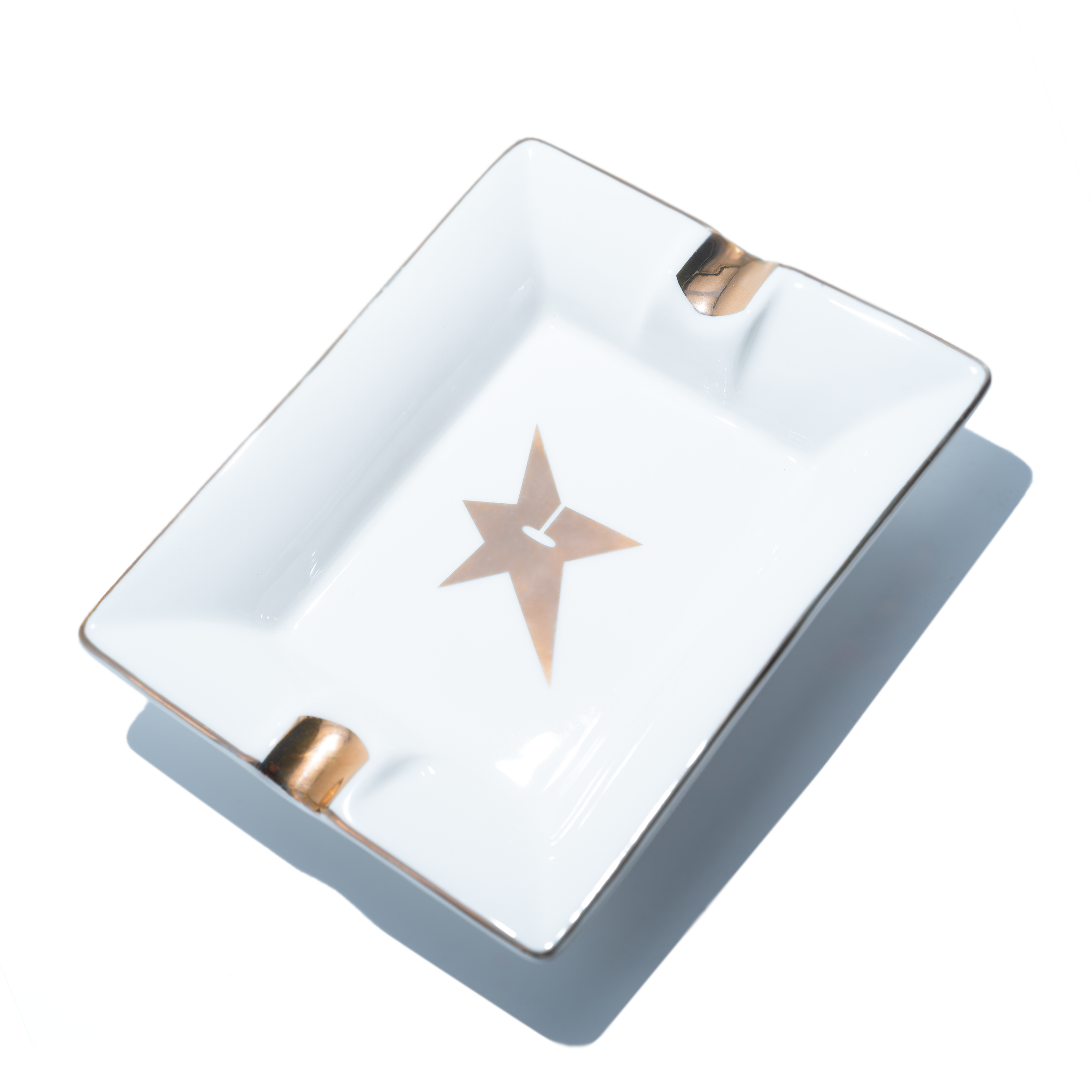 Ashtray_White_1.png
