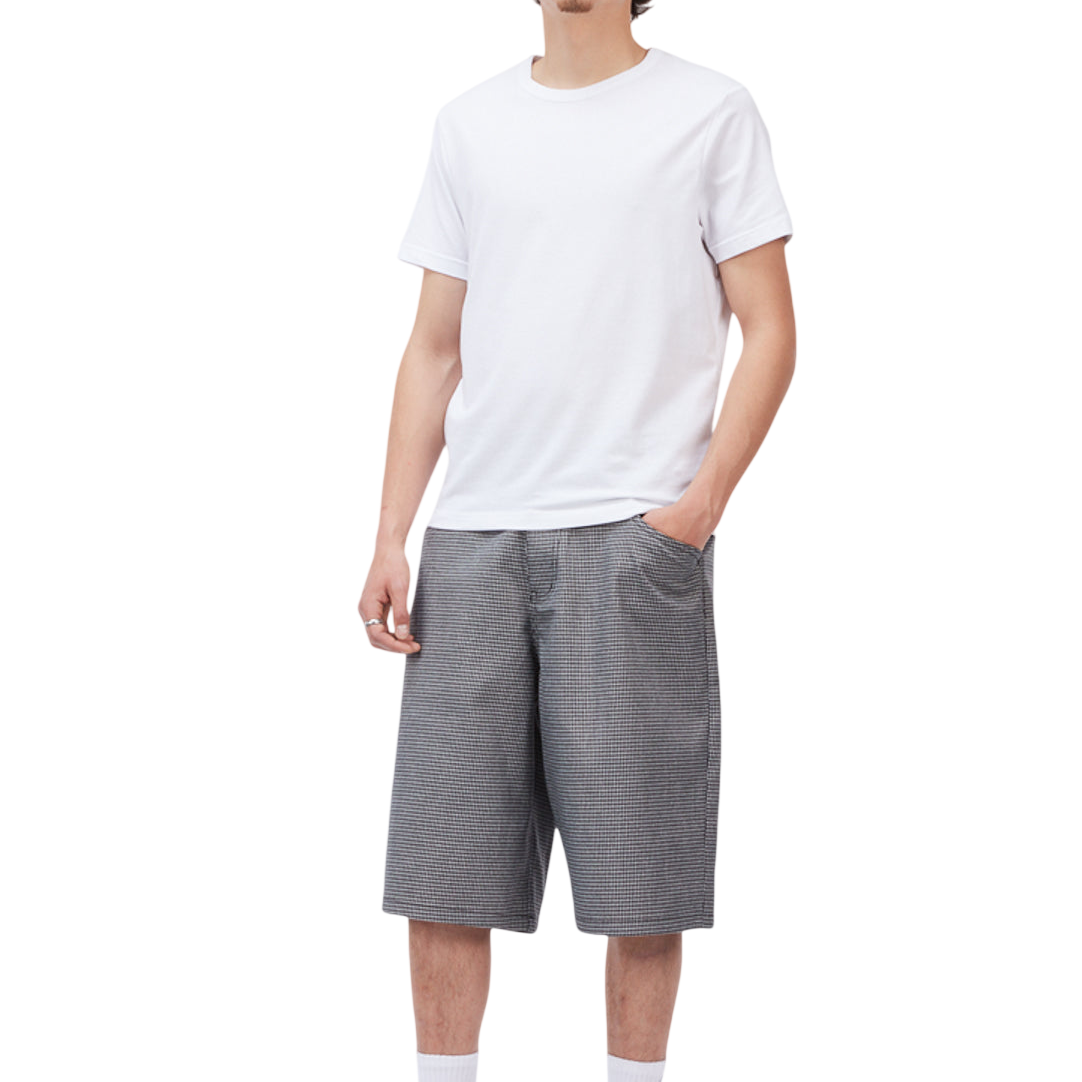 Bottoms_SU26_BaggyHoundstoothShorts_Gray_Model_01-Photoroom.png
