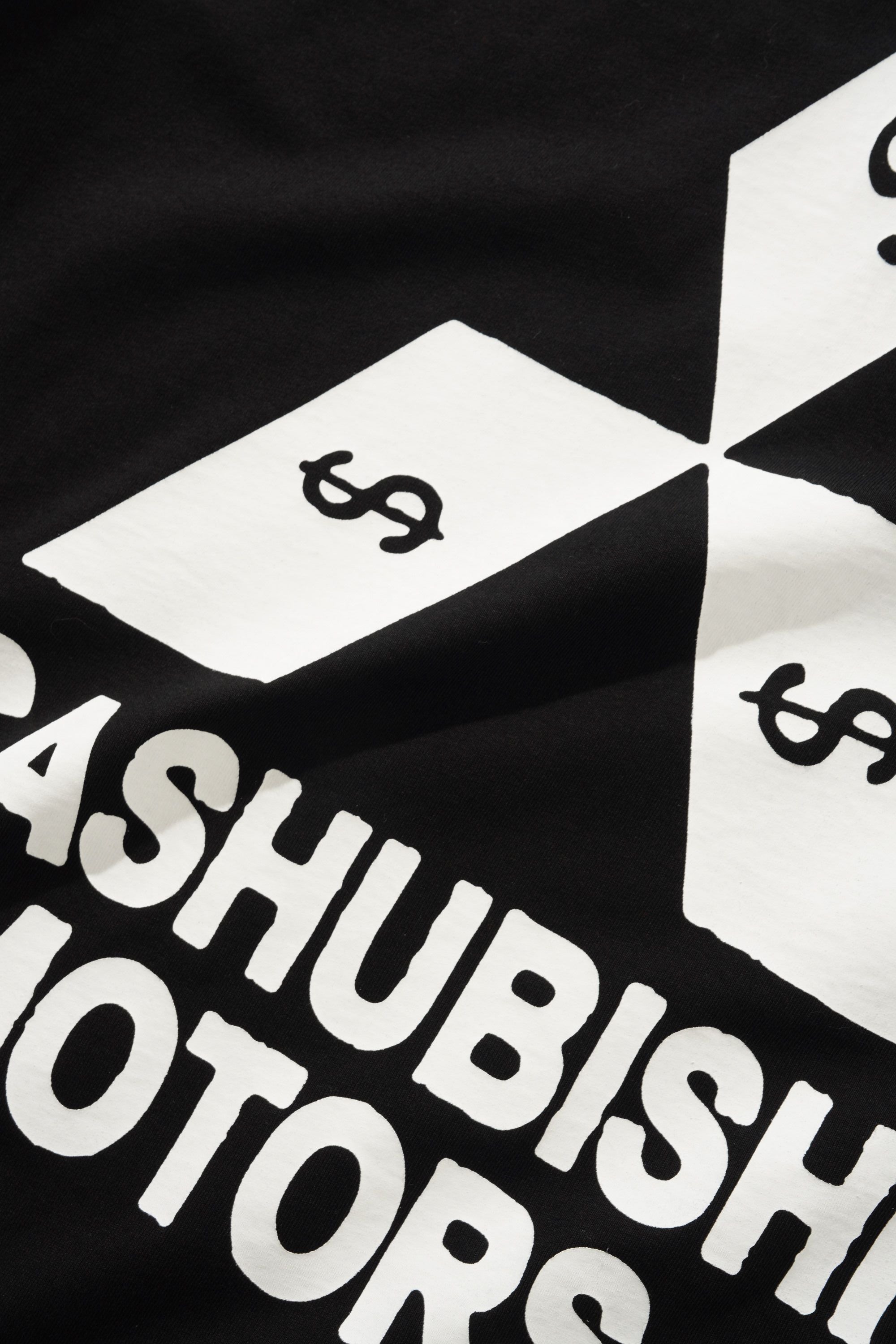 Cashubishi Tee - Black