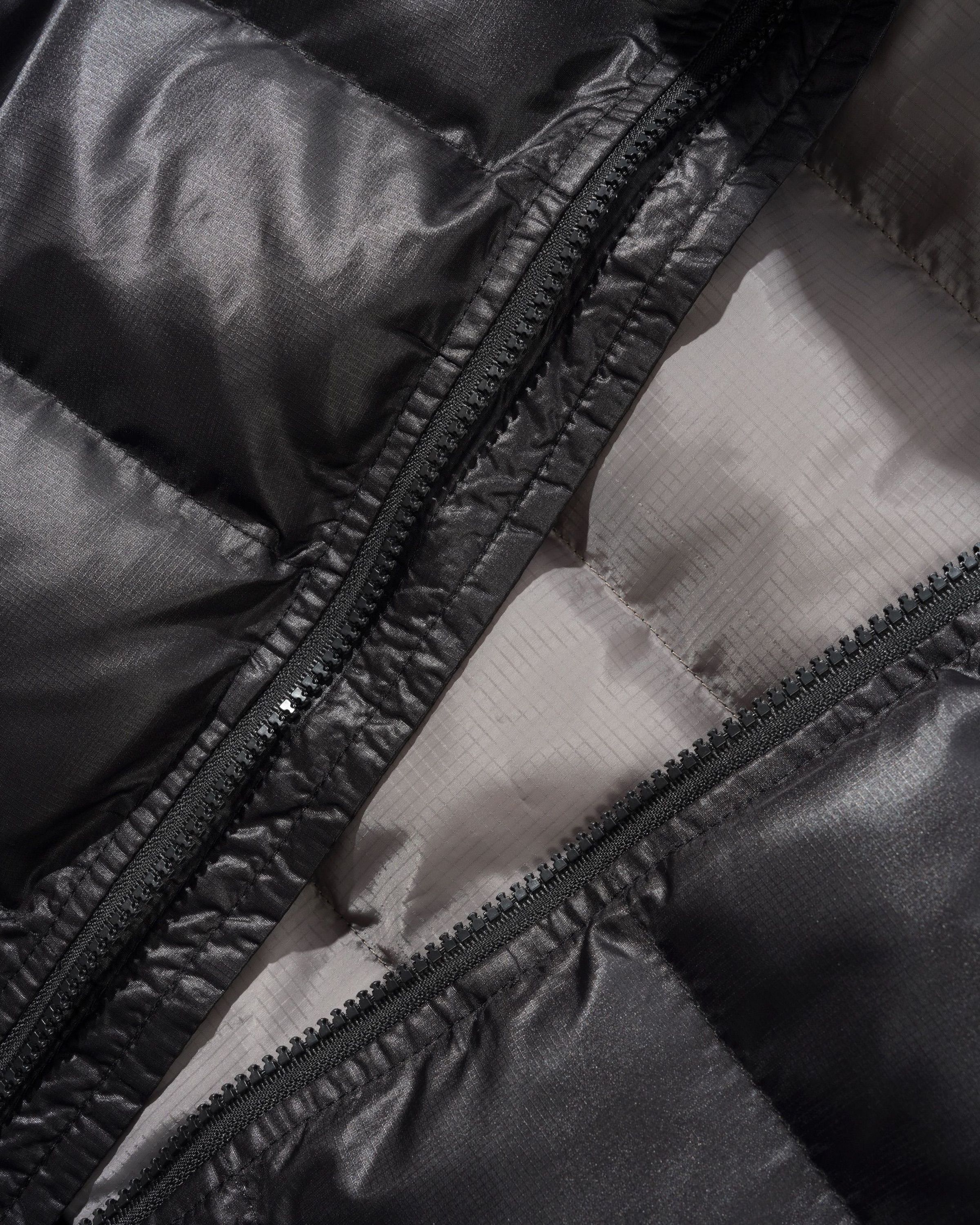 Endure Puffer Jacket - Black