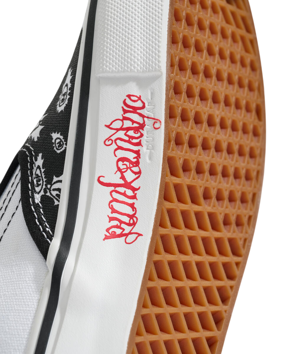 Skate Slip-On - PunkAndYo - Black/White