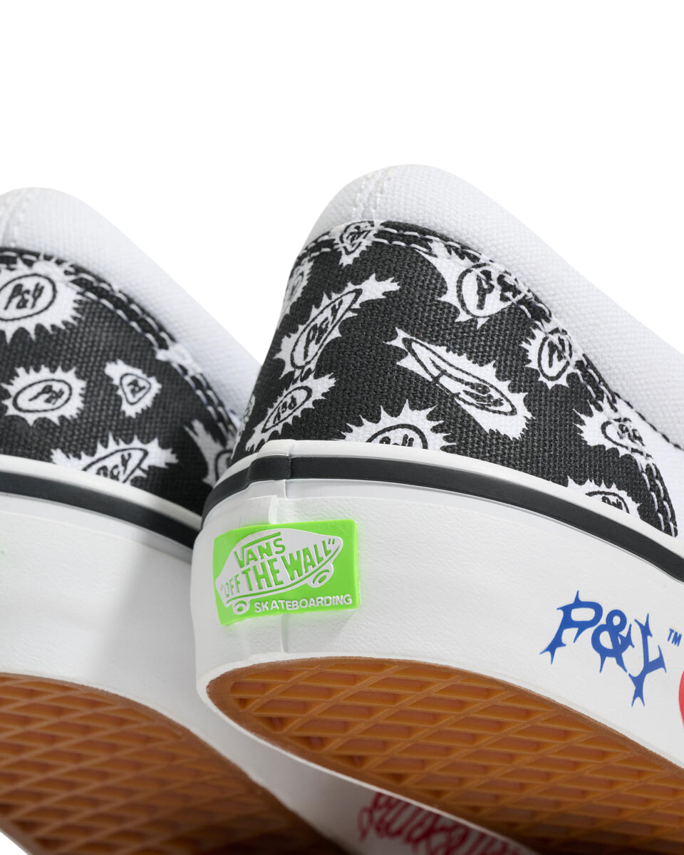 Skate Slip-On - PunkAndYo - Black/White
