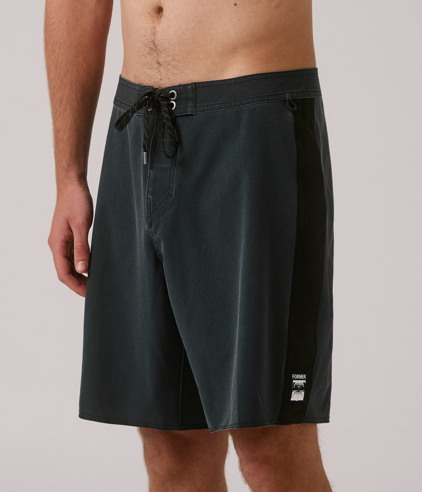 System 19" Trunk - Black