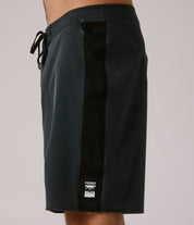 System 19" Trunk - Black