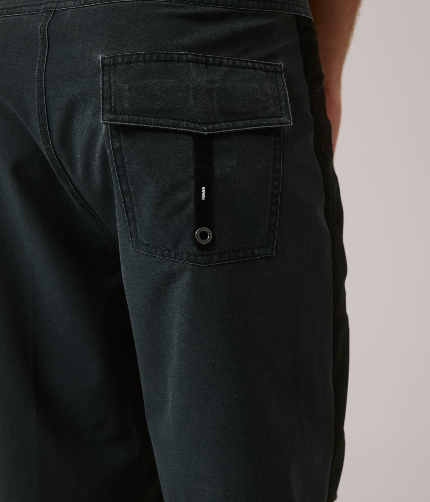 System 19" Trunk - Black