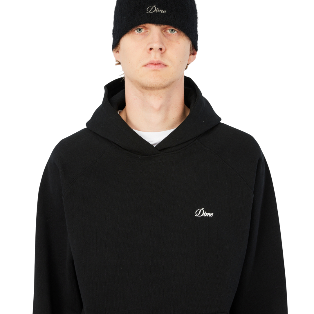 HEADWEAR_HO25_MOHAIRSKULLY_BLACK_MODEL_01.png