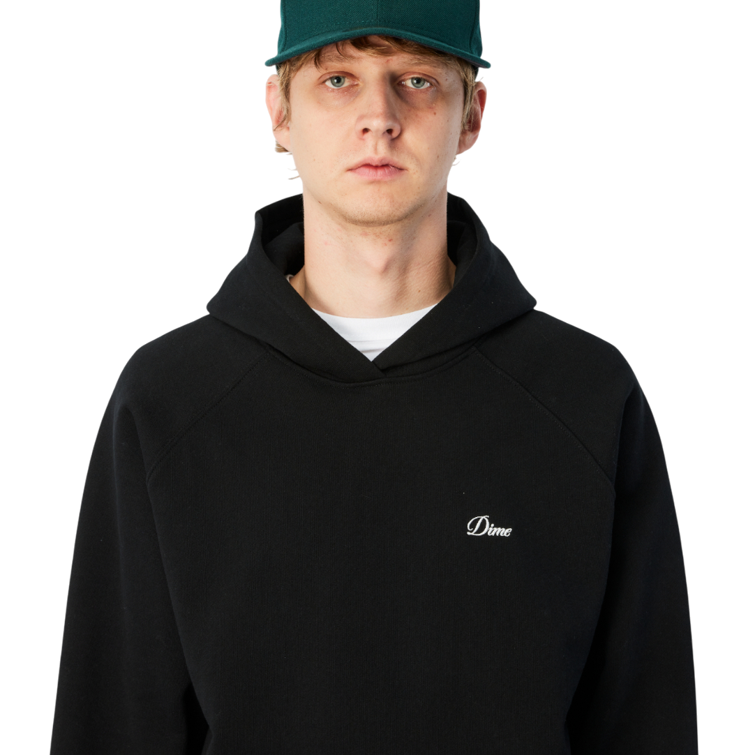 HEADWEAR_HO25_NEWERA_EVERGREEN_MODEL_01.png