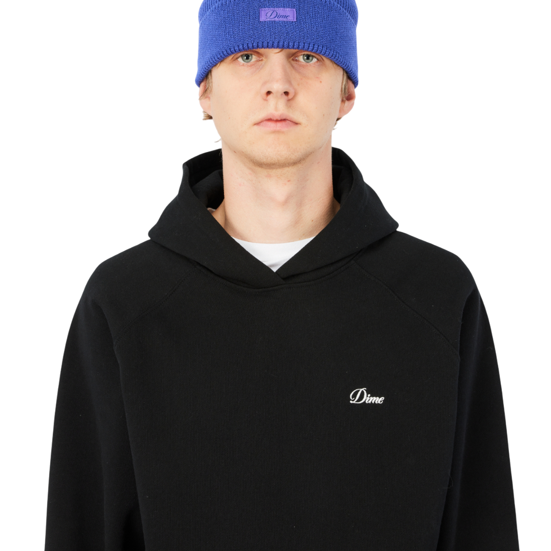 HEADWEAR_HO25_RIBBEANIE_PURPLE_MODEL_01.png