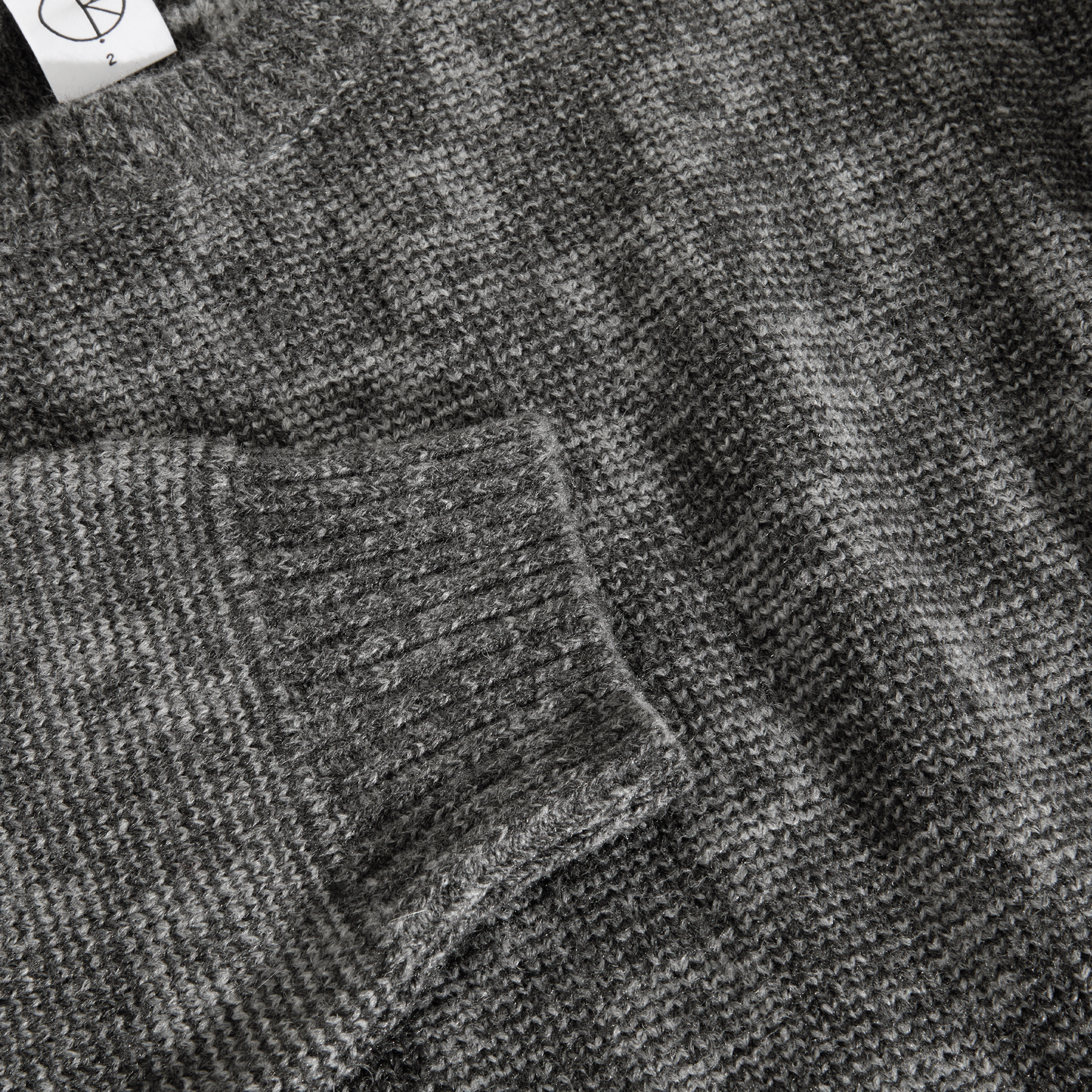 George Pull | P Pattern - Gris