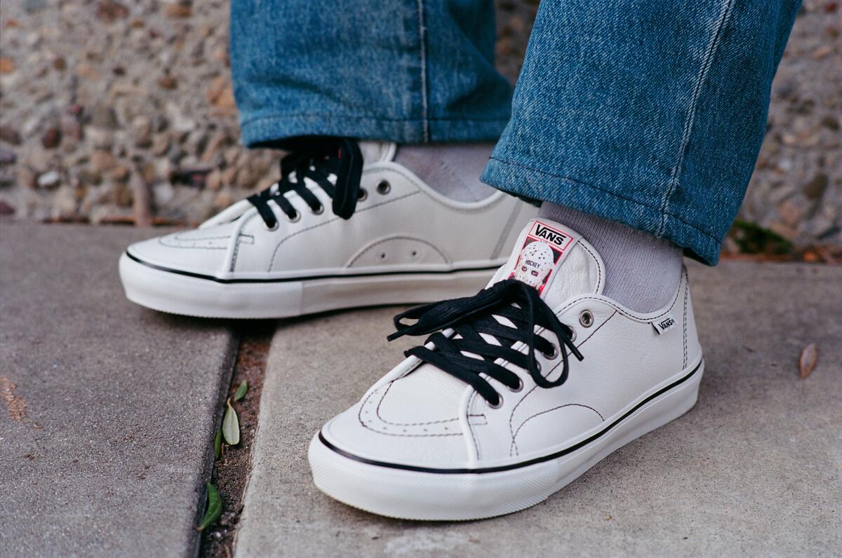 Vans x Hockey Skate Ave Classic VCU - White