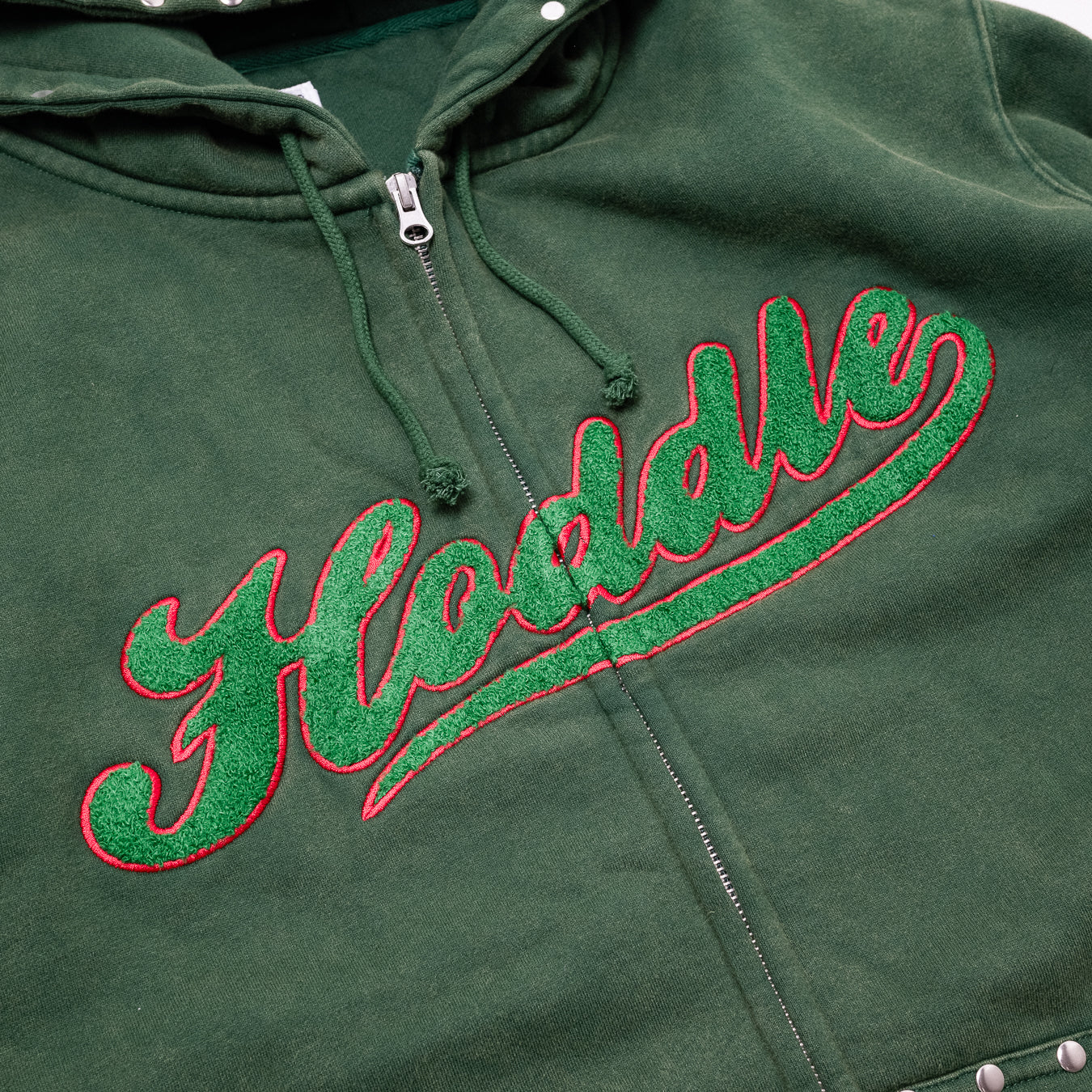 Studded Intarsia Script Sweat à Capuche Zippé - Vert Délavé