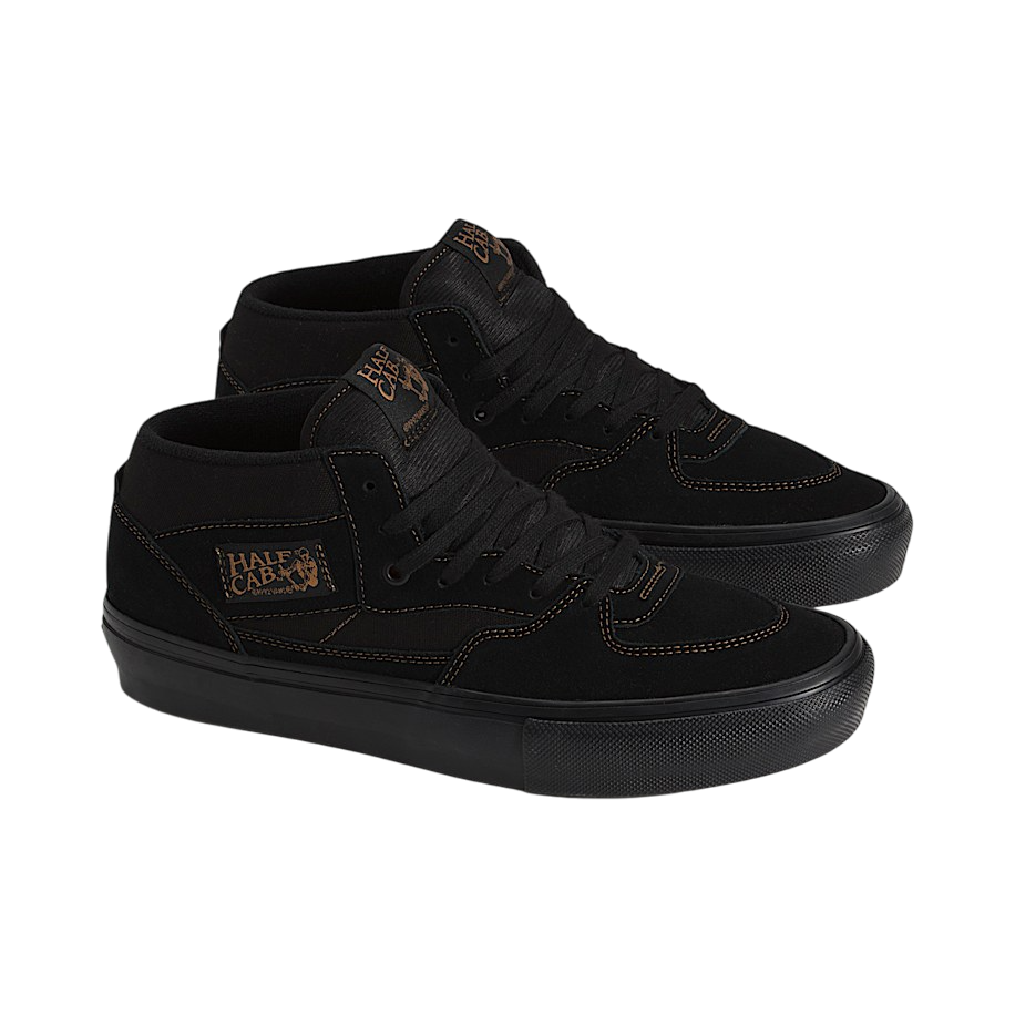 Skate-Half-Cab-Shoe.png-2-Photoroom_cf2926f4-a414-4b6c-8e79-688fd90fe5bc.png