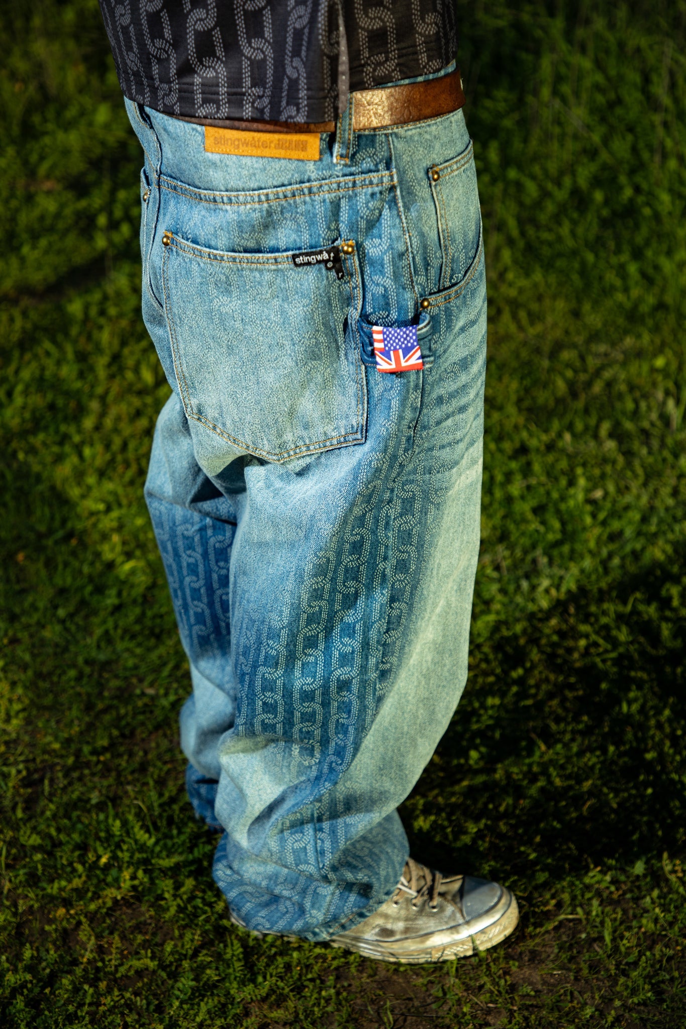 Stingwater Island Chain Jeans - Light Blue Wash – Palm Isle Skateshop