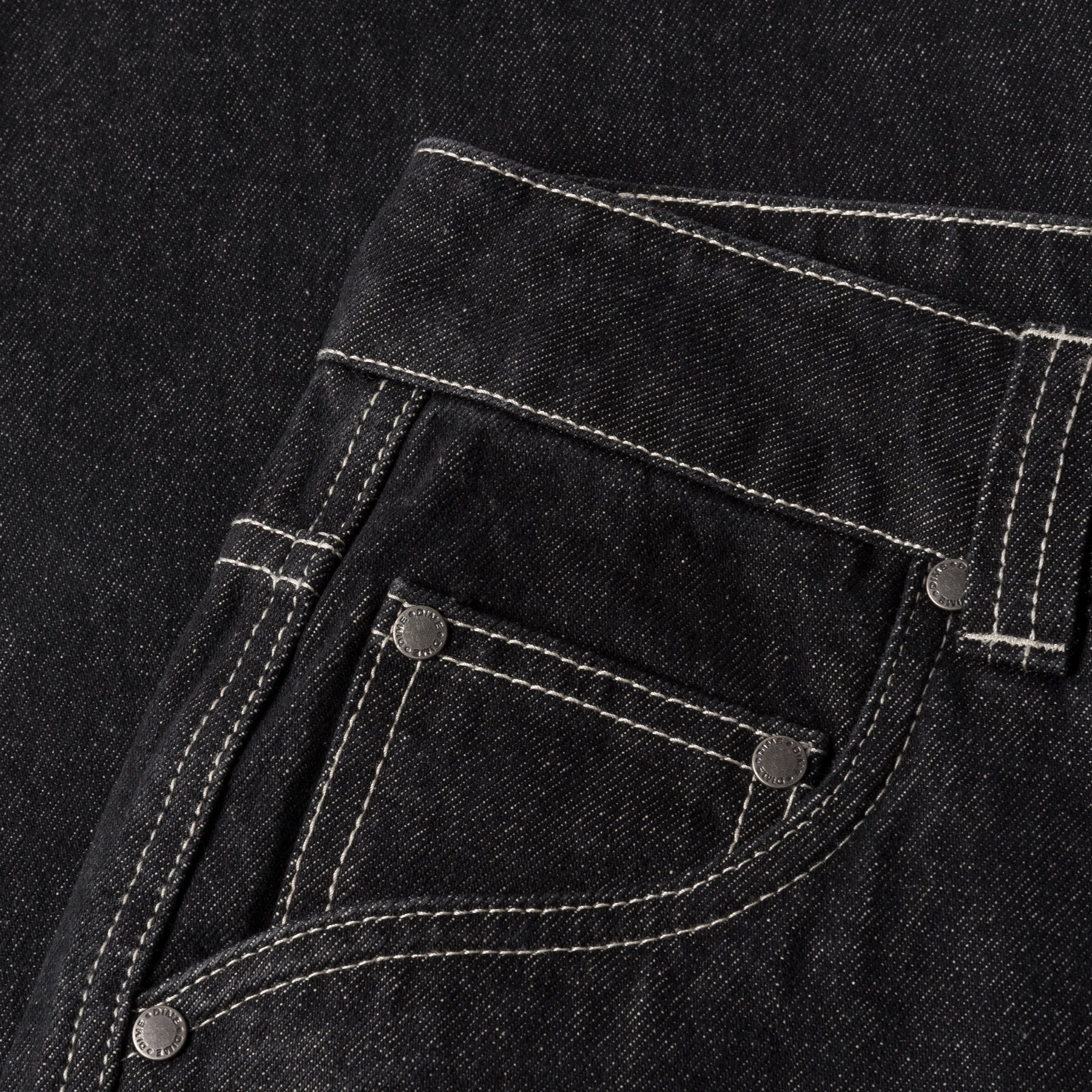 Classic Relaxed Denim Pants - Black Washed