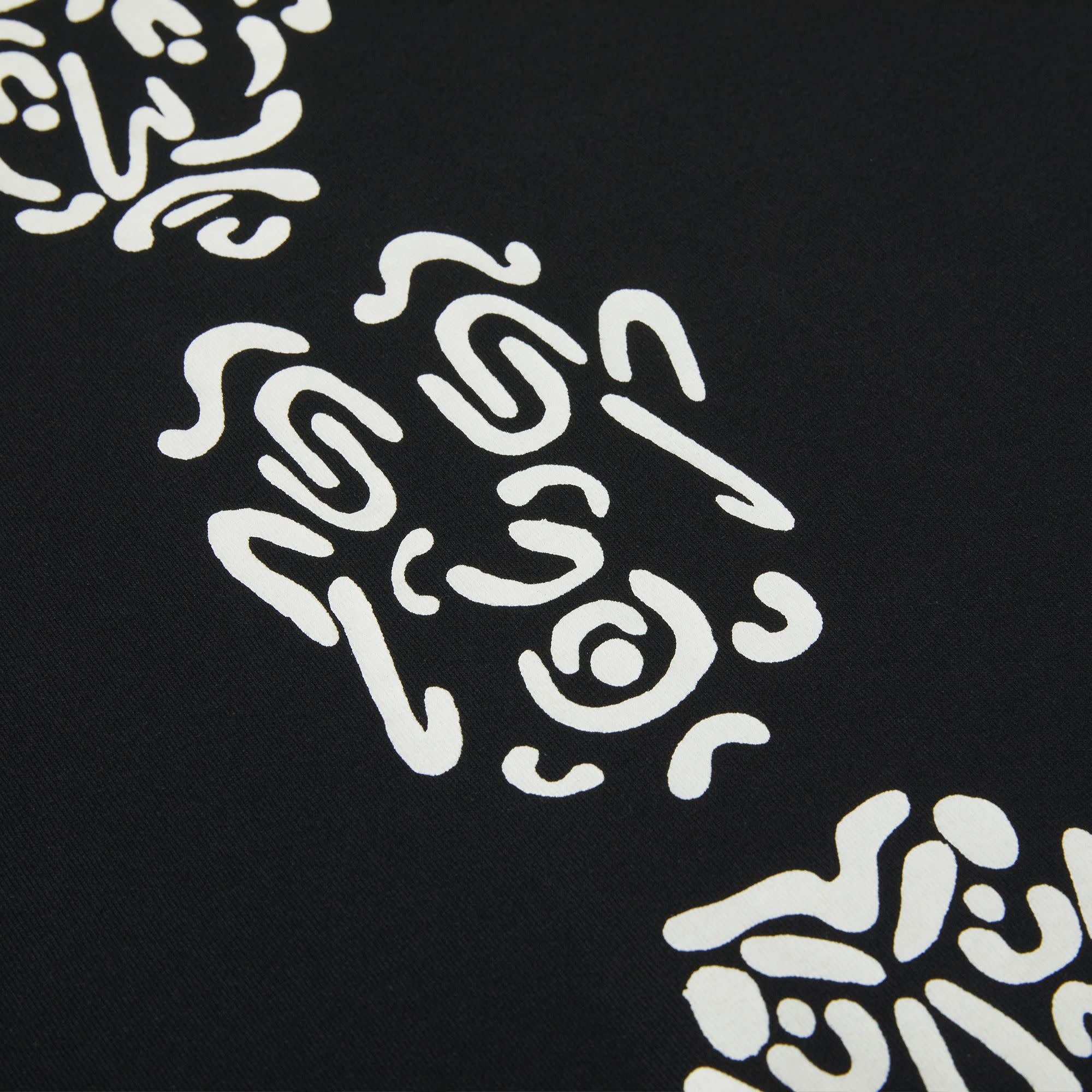 Facescape Longsleeve - Black