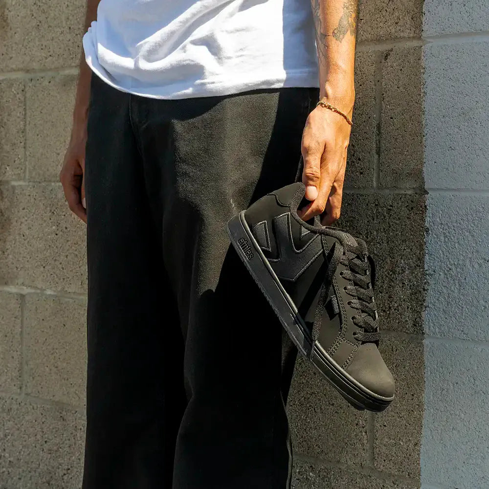 Fader - Black Dirty Wash