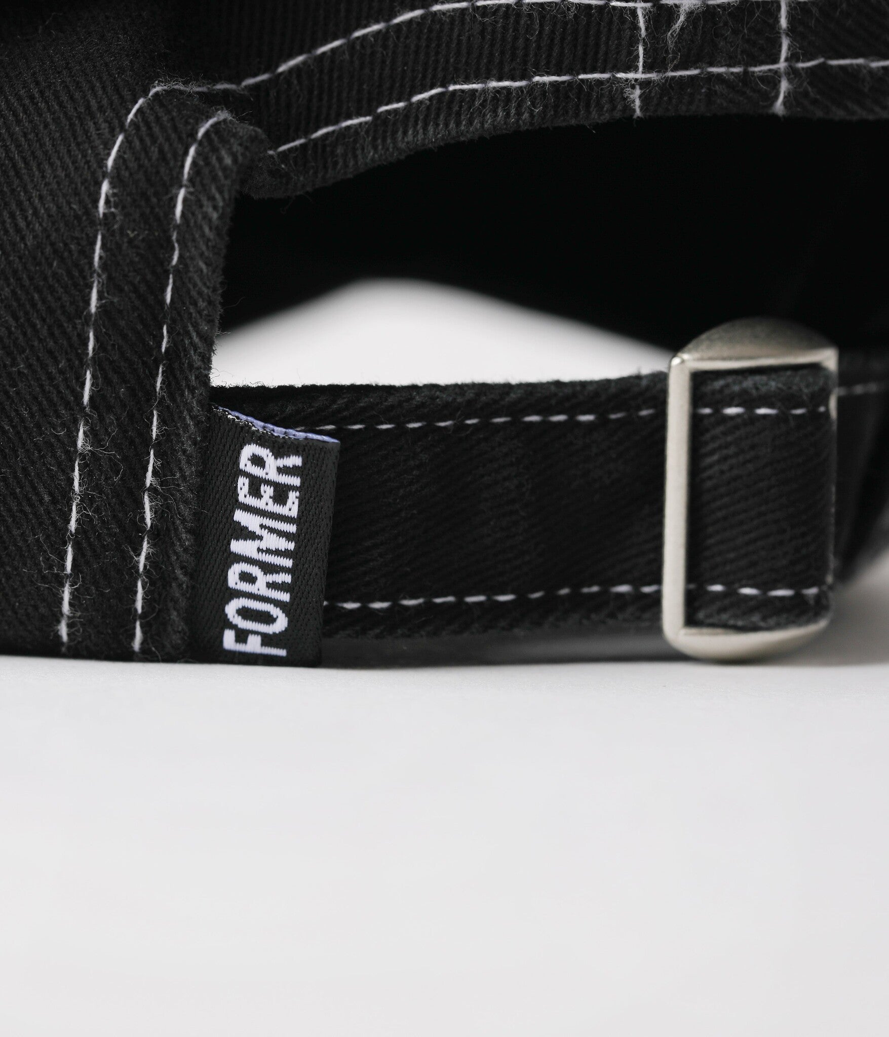 Casquette contrastée à suspension - Noir