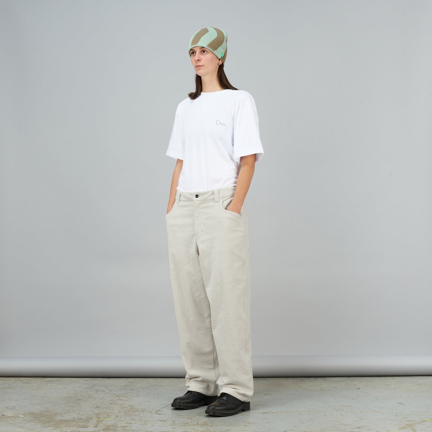 Pantalon ample classique en velours côtelé - Crème