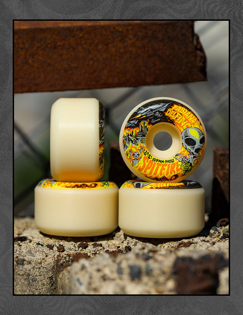 Formula Four Fabiana Delfino Invasion Conical Full 99D