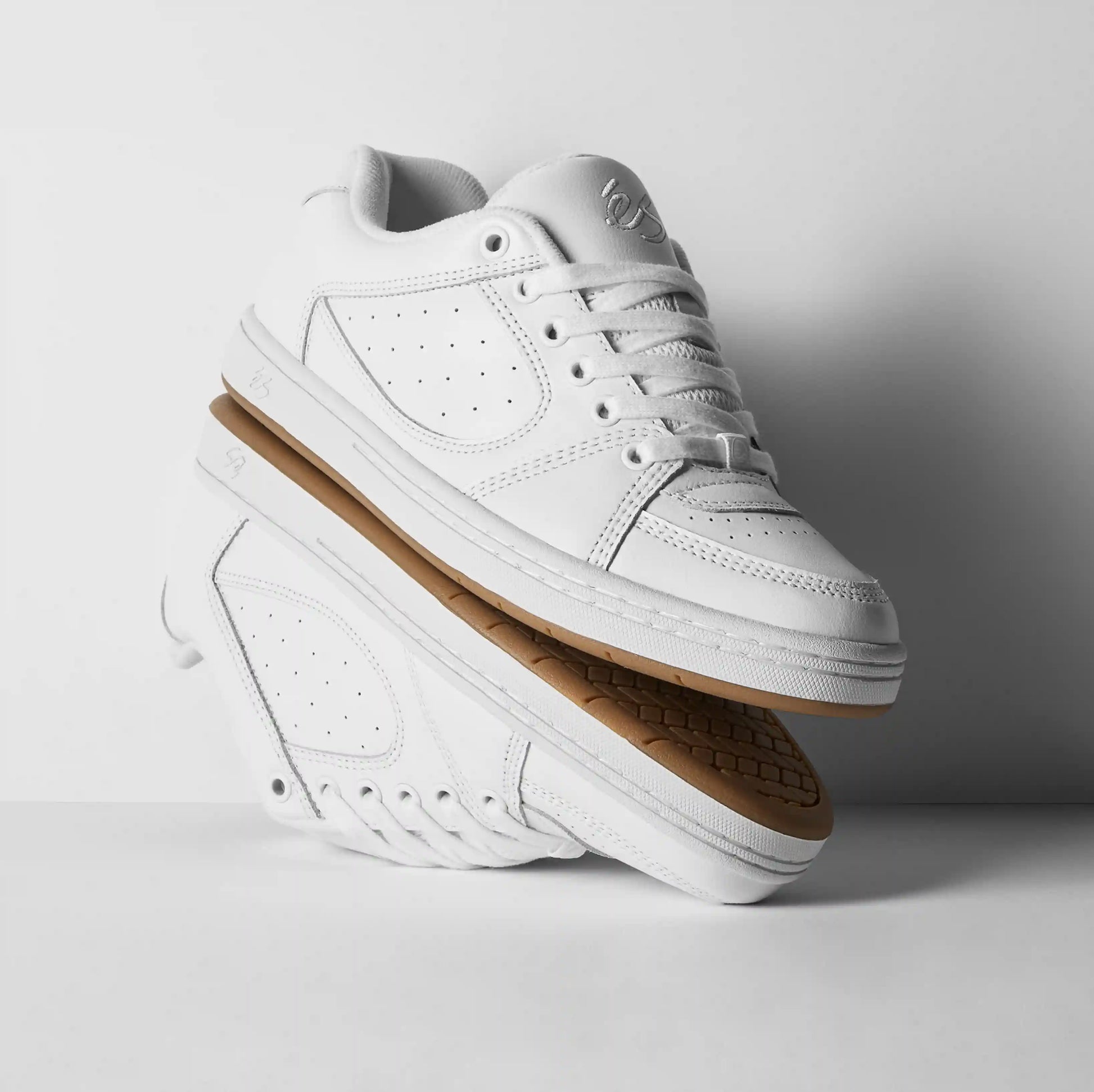 Accel - White