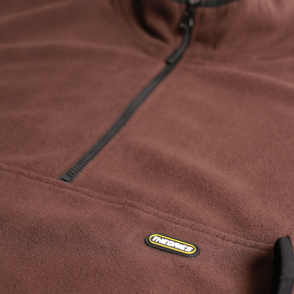 theories-catskills-pullover-brown-detail-2-2048x20.jpg