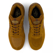 NB Numeric Andrew Reynolds 933 - Breakfast Tea/Pumpernickel (UN933LRO)