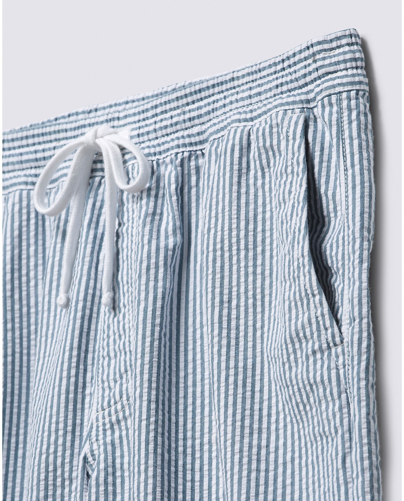 Range Seersucker Loose Elastic Waist Shorts - White/Vans Teal