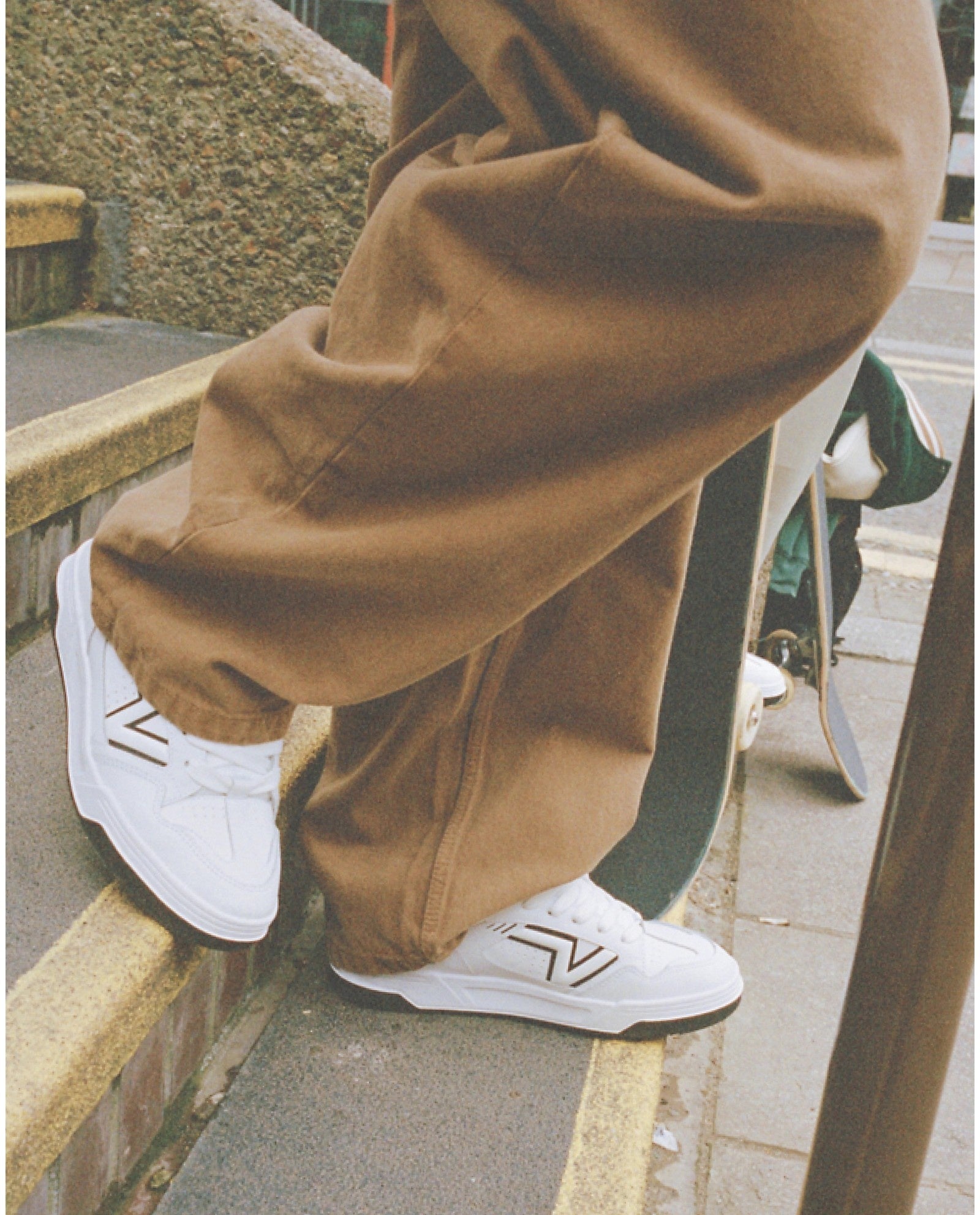 Check-5 Baggy Denim Pants - Sepia