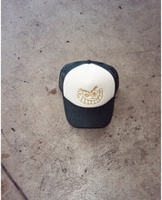 Skate Smile Trucker Hat - Scarab Green